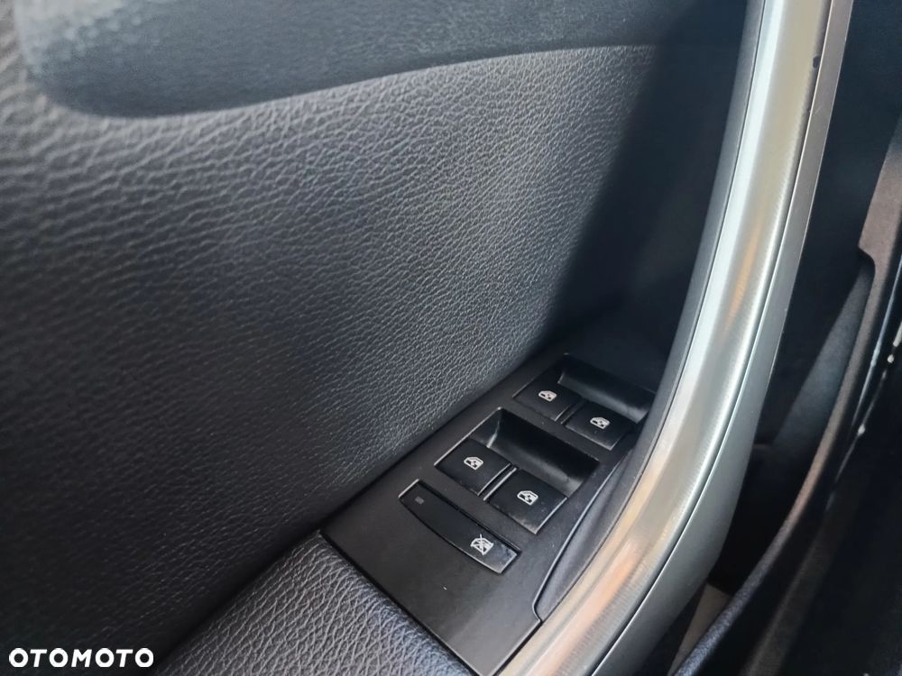 Opel Astra IV 1.4 T Cosmo S&S - 31