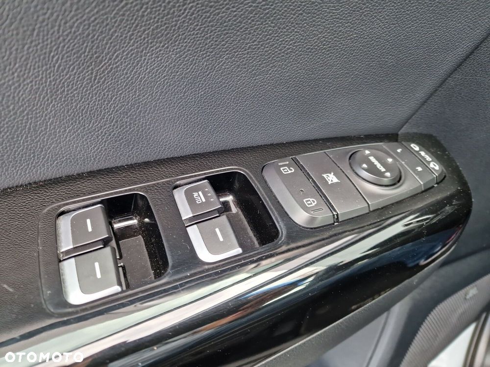 Kia Sportage 1.6 GDI L Business Line Plus 2WD - 19