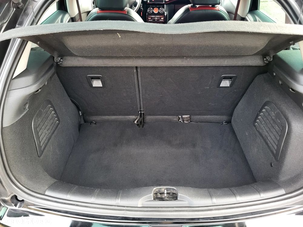 Citroën C3 VTi 120 Red Block - 12