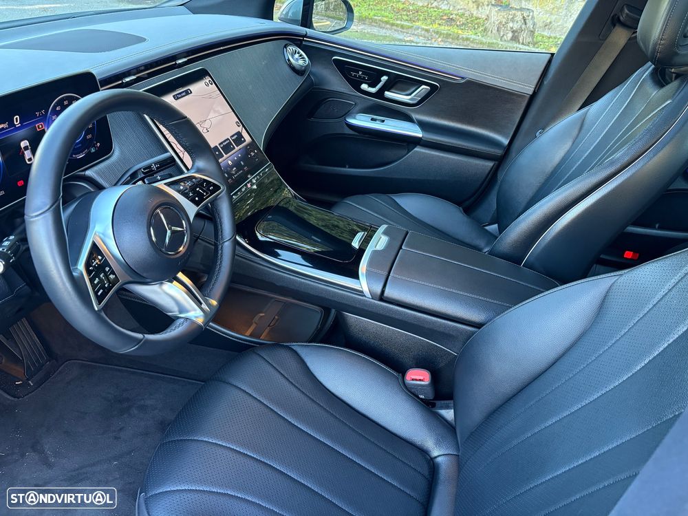 Mercedes-Benz EQE - 7