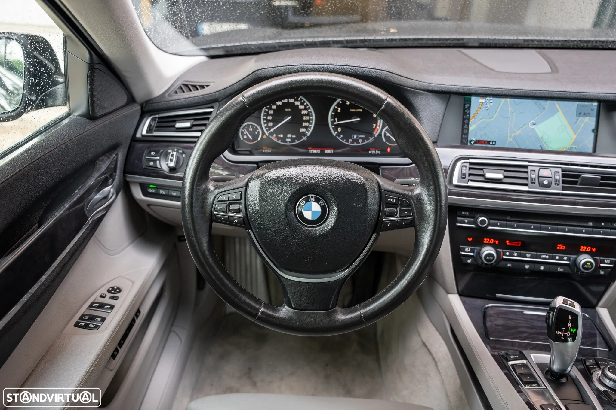 BMW 750 Li - 9