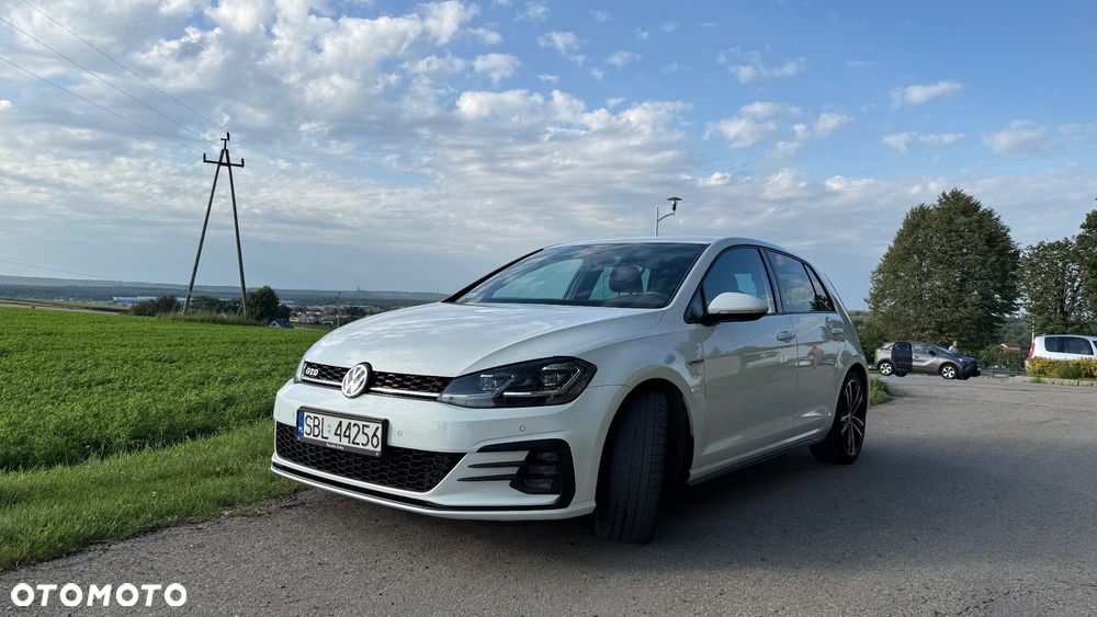 Volkswagen Golf VII 2.0 TDI BMT GTD - 2