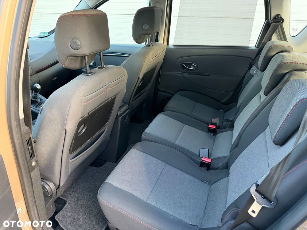 Renault Scenic 1.6 16V 110 Paris - 8