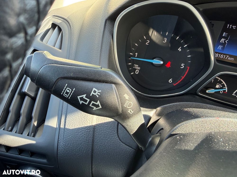 Ford Focus 1.0 EcoBoost Hybrid TITANIUM - 16