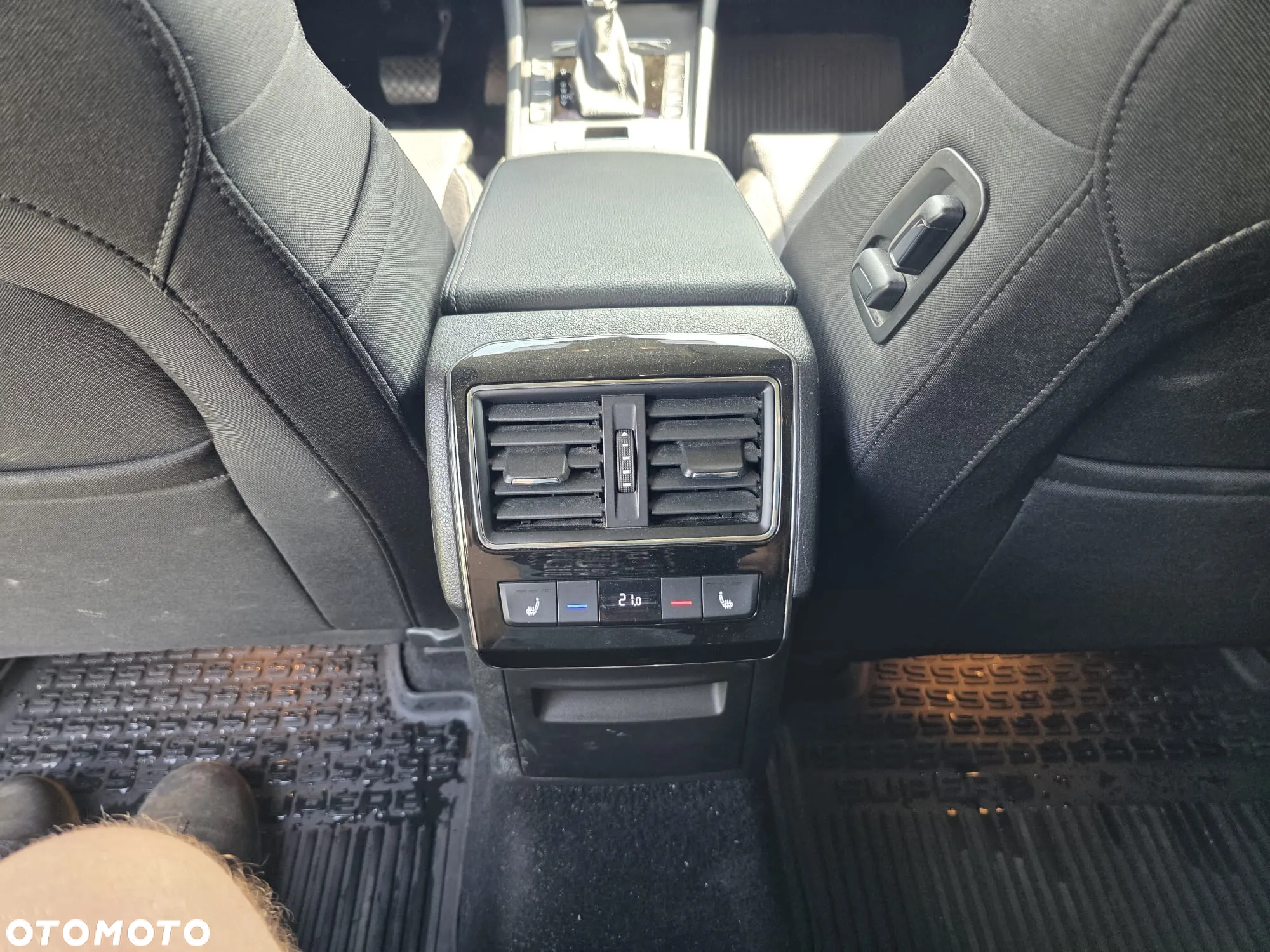 Skoda Superb 1.5 TSI Sportline DSG - 12