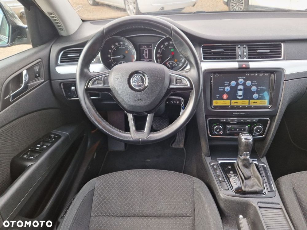 Skoda Superb 2.0 TDI DSG Elegance - 17