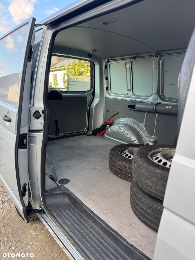 Volkswagen Transporter - 22
