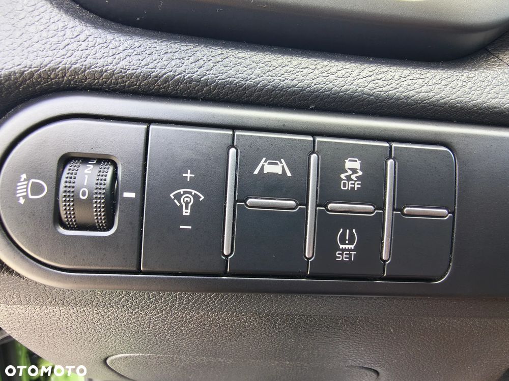 Kia XCeed 1.5 T-GDI M - 27