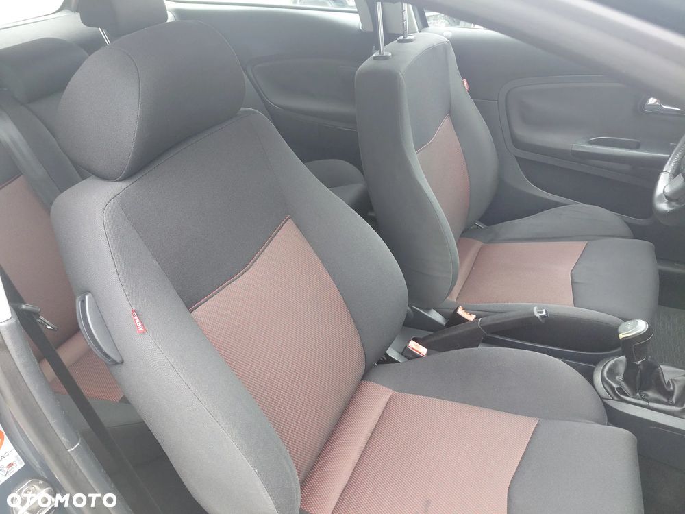Seat Ibiza SC 1.4 16V Sport - 11