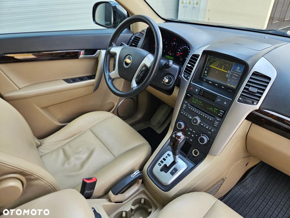 Chevrolet Captiva 2.0 d LT high - 34
