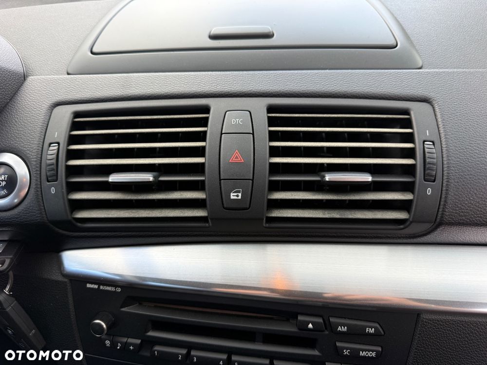 BMW Seria 1 118i - 17