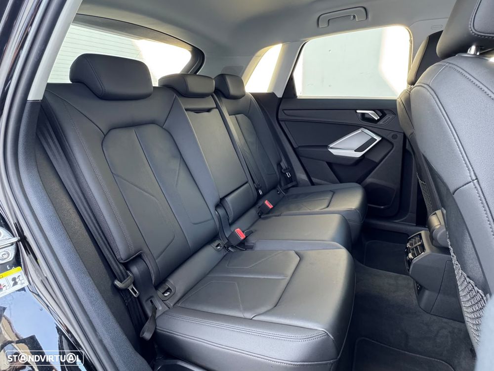 Audi Q3 45 TFSIe S tronic S line - 9
