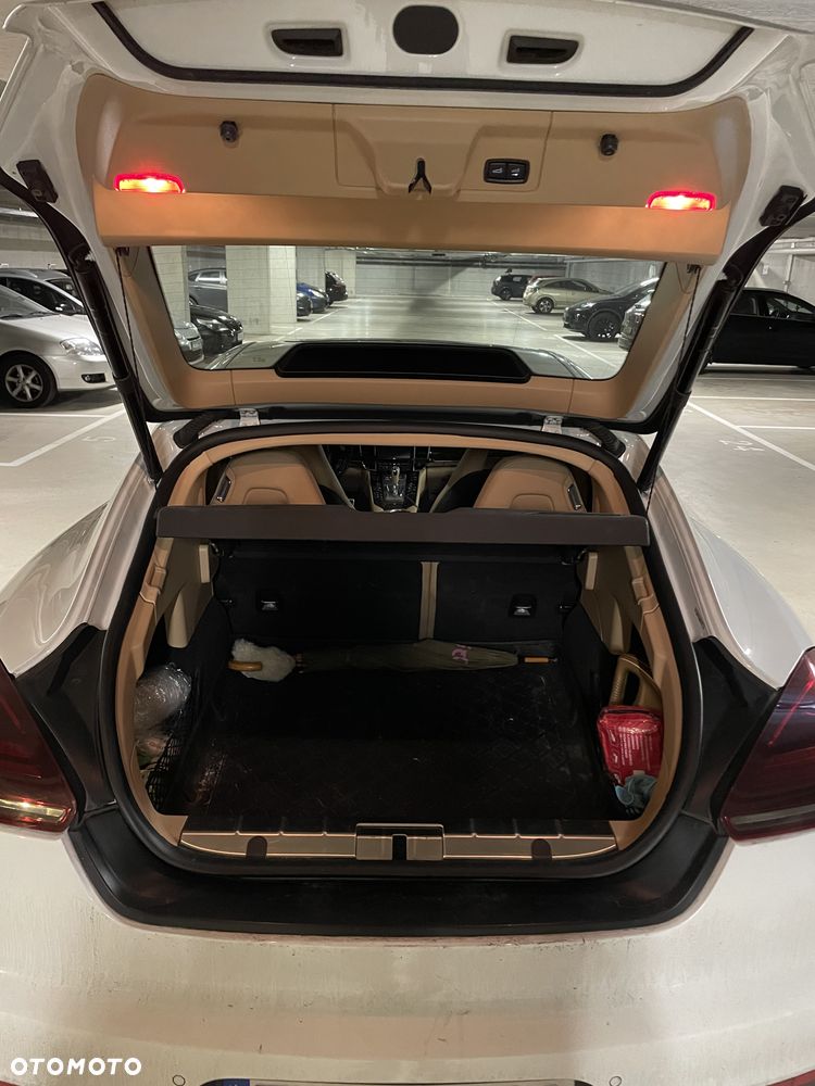 Porsche Panamera Edition - 10