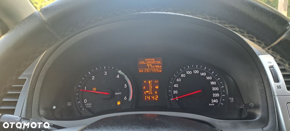 Toyota Avensis 2.0 D-4D Premium - 10