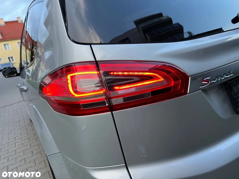 Ford S-Max 2.0 TDCi DPF Ambiente - 19