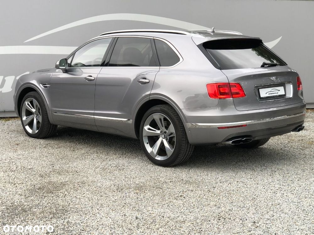 Bentley Bentayga - 24