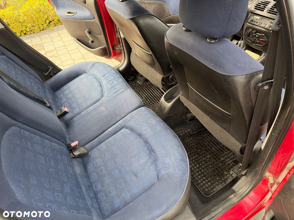 Peugeot 206 - 19