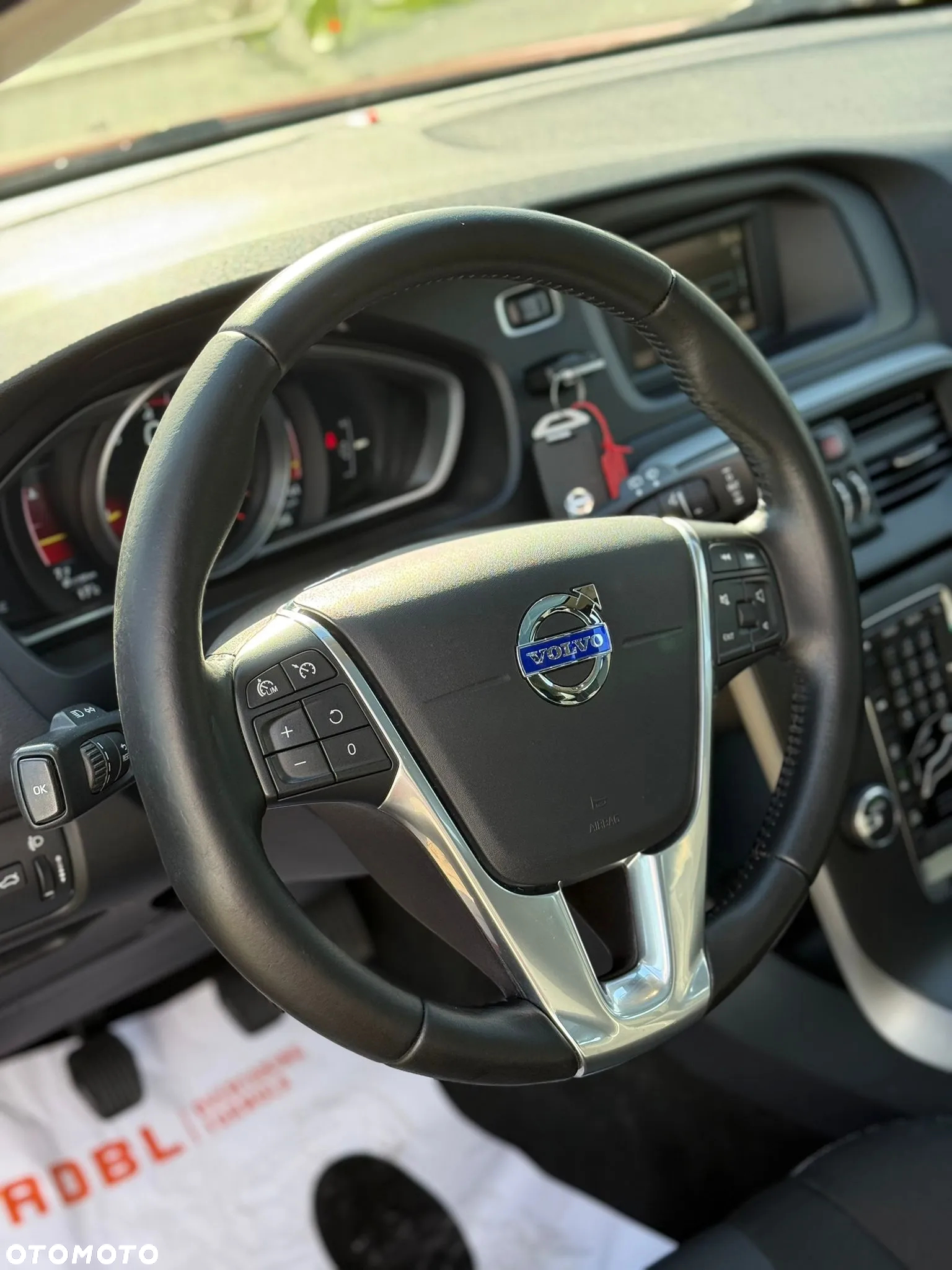Volvo V40 T2 Drive-E Momentum - 5