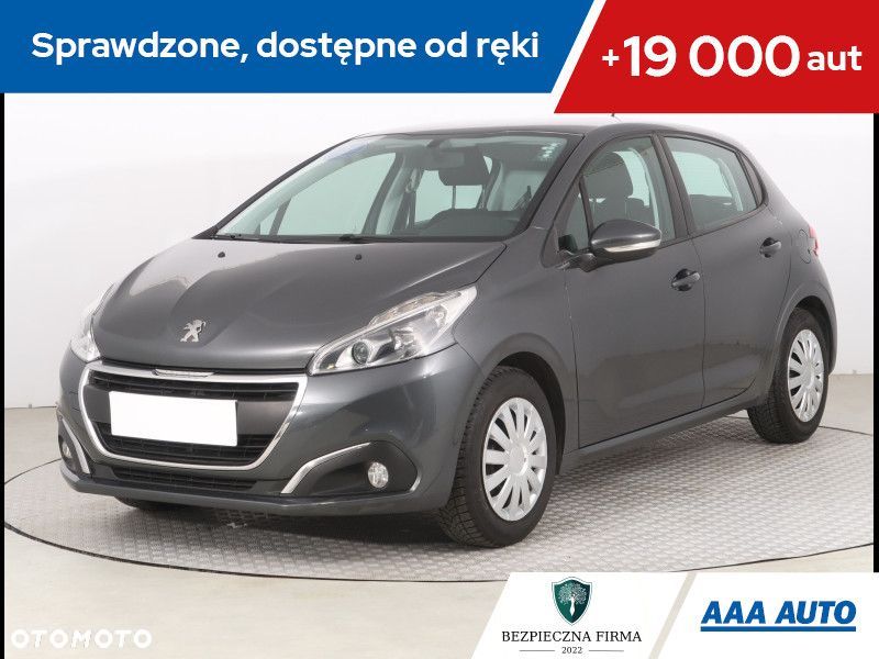 Peugeot 208 - 1