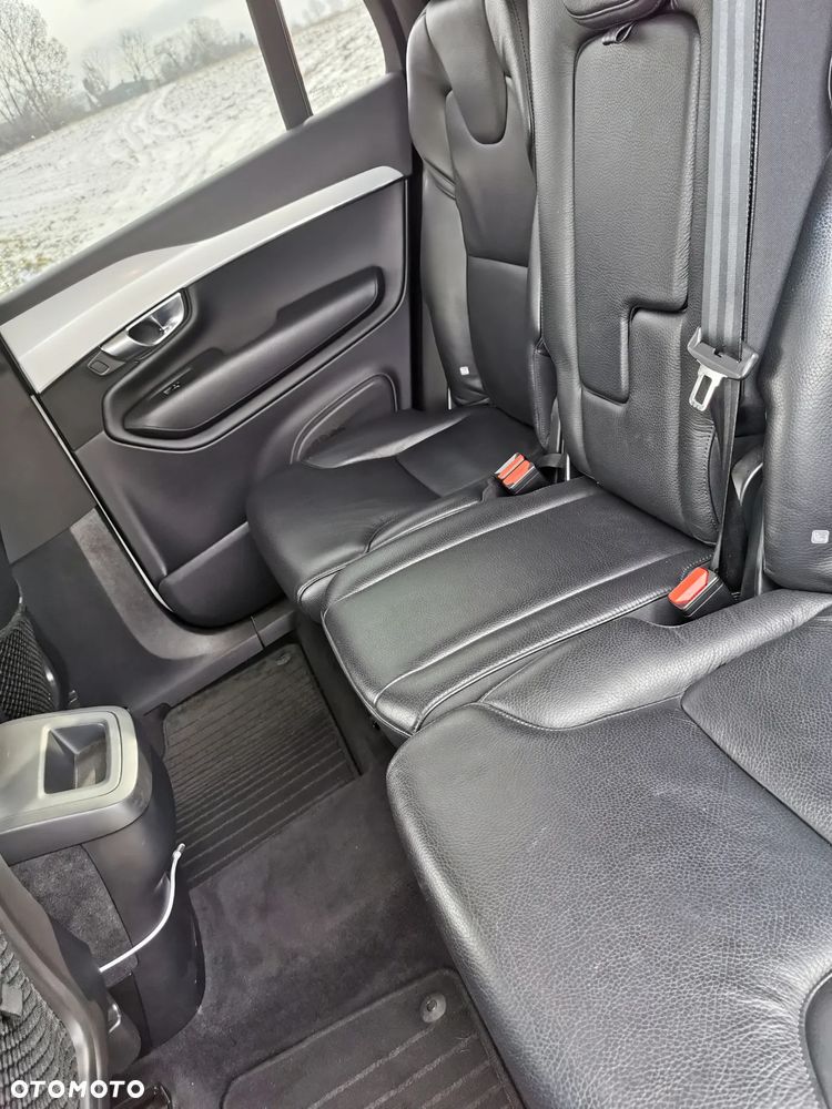 Volvo XC 90 D5 AWD Momentum - 12