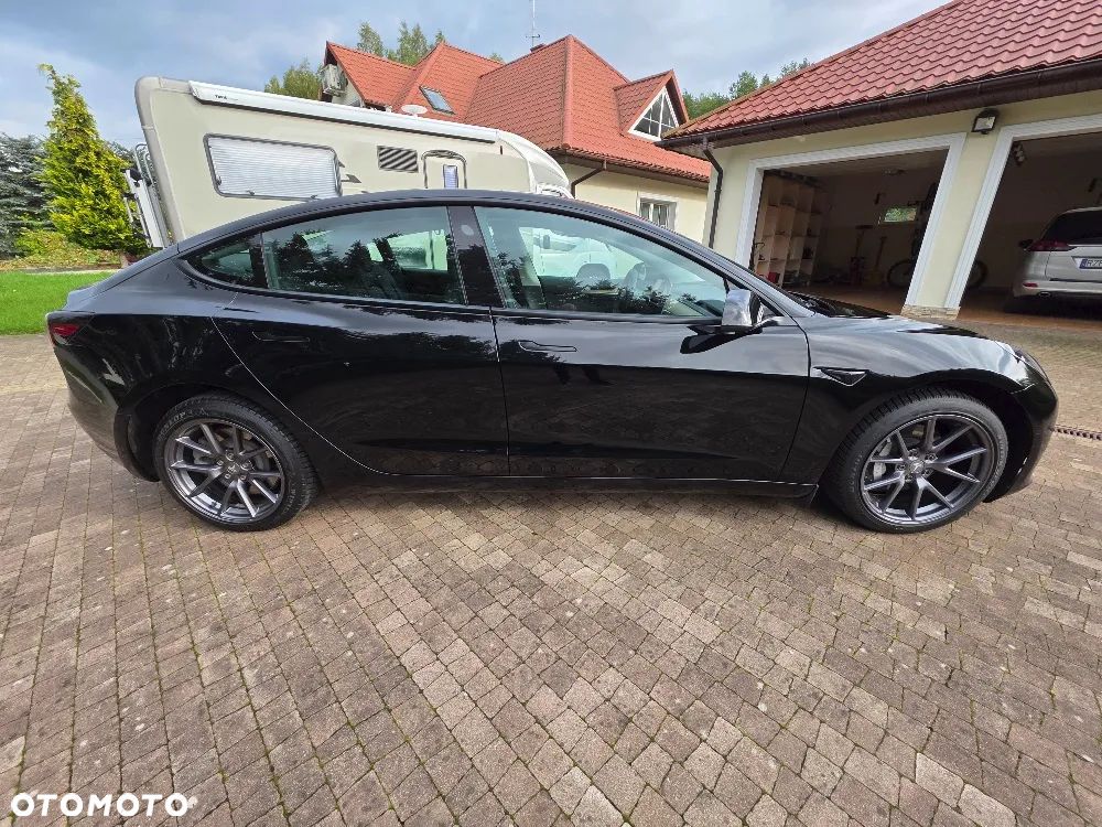 Tesla Model 3 Langstreckenbatterie Allradantrieb Dual Motor - 4