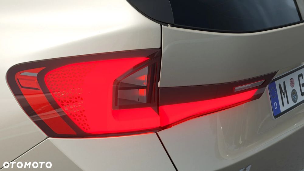BMW X1 sDrive20i xLine - 10