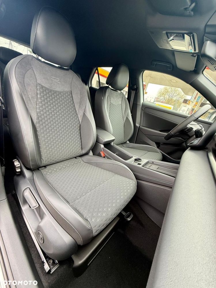 Volkswagen T-Roc 1.5 eTSI R-Line DSG - 12