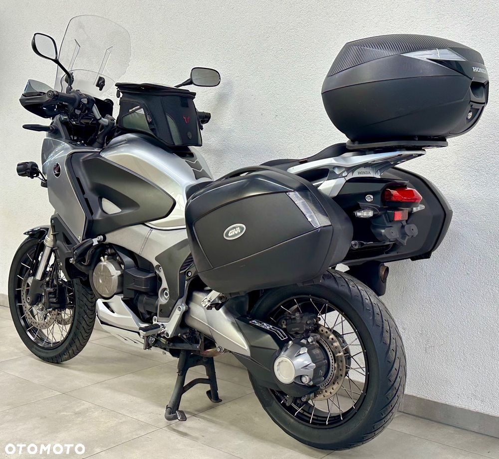 Honda VFR - 3