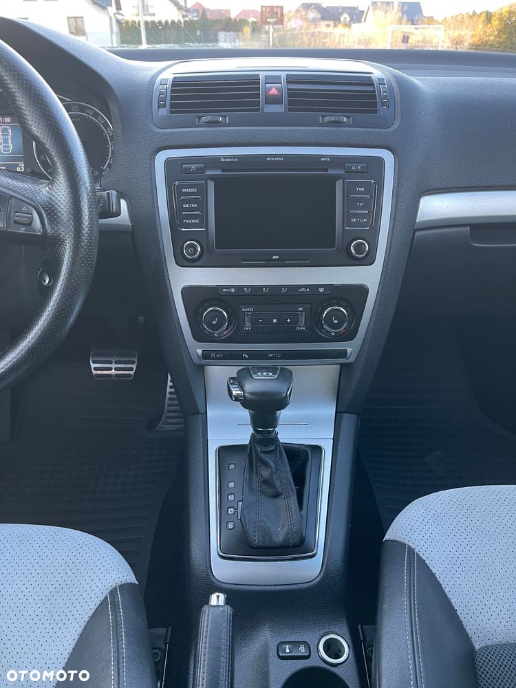 Skoda Octavia 2.0 TDI RS DSG - 16