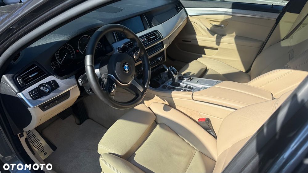 BMW Seria 5 530d xDrive - 10