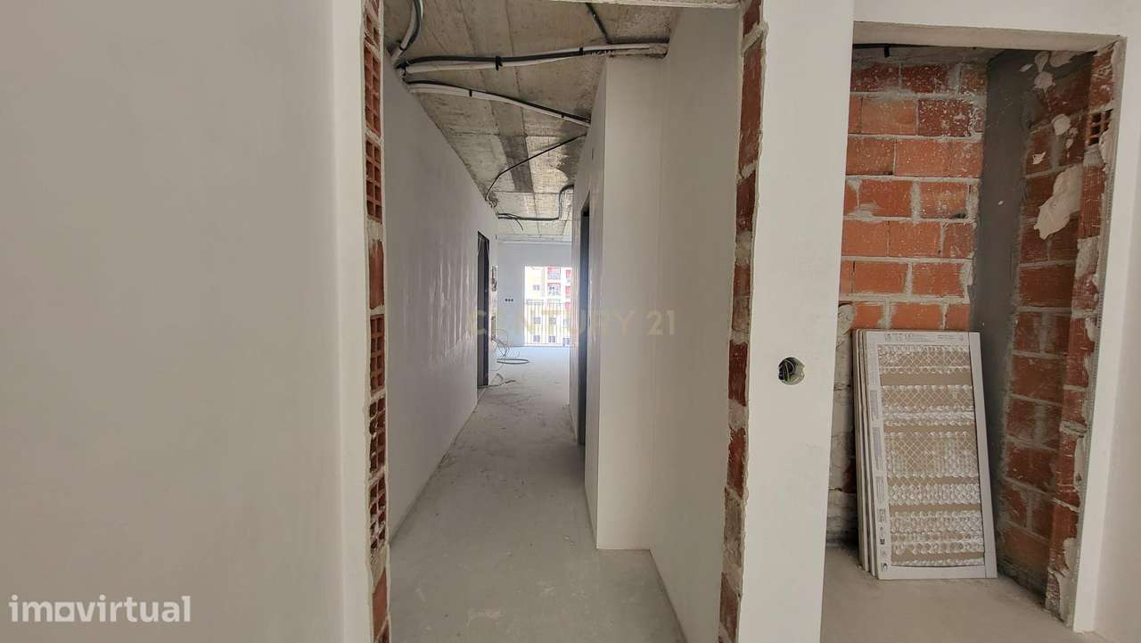 APARTAMENTO T2 DUPLEX | SANTA MARTA DO PINHAL | CORROIOS - Grande imagem: 3/11
