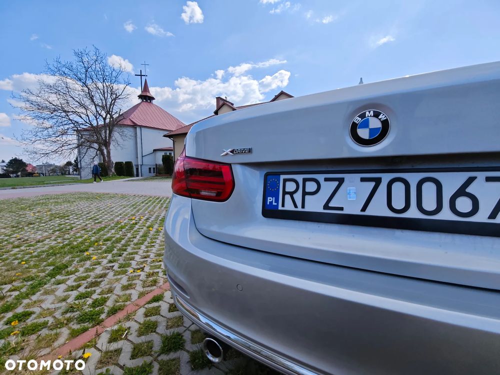 BMW Seria 3 340i xDrive Edition Luxury Line Purity - 11