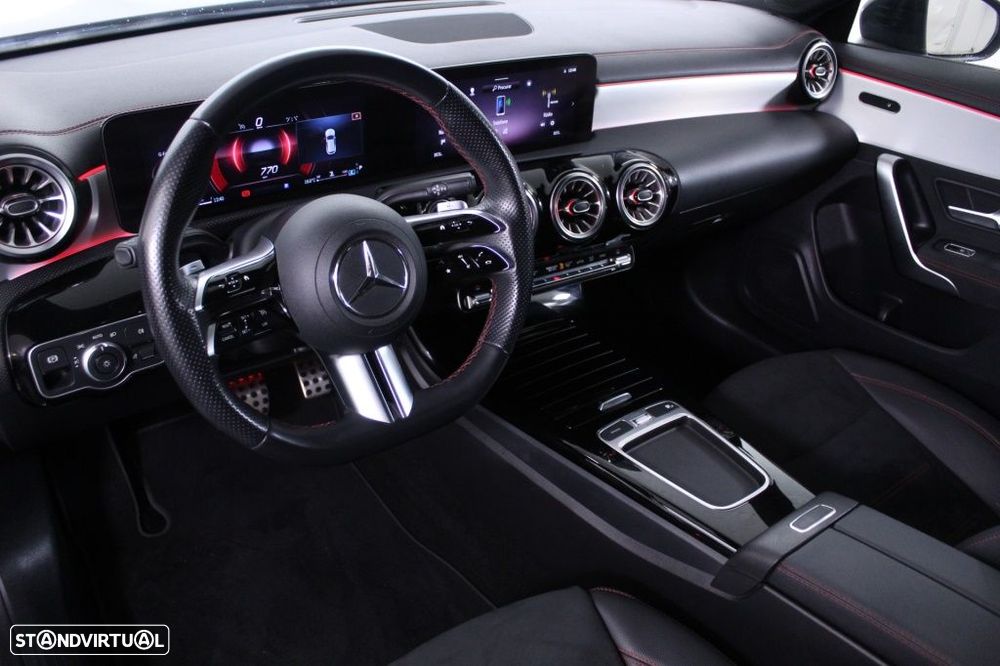 Mercedes-Benz CLA 180 d Shooting Brake AMG Line Aut. - 32