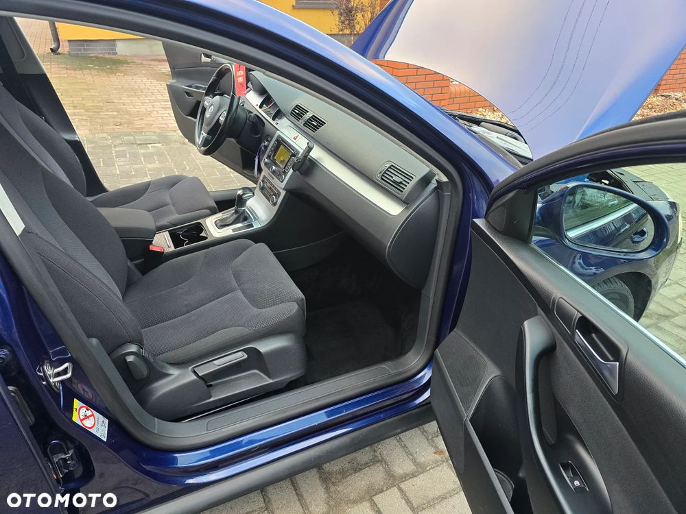 Volkswagen Passat 2.0 Blue TDI DPF DSG Highline - 19