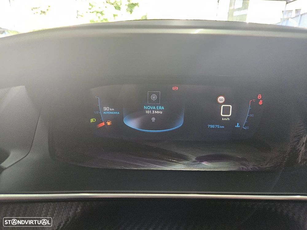Peugeot 2008 1.5 BlueHDi Allure Pack - 18