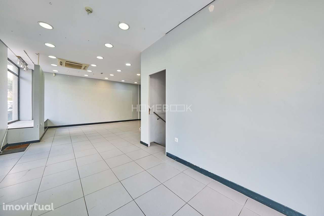 Loja Rua Professor Lima Basto - Grande imagem: 5/23