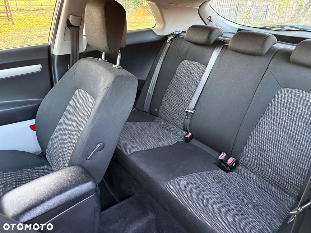 Kia Ceed 1.6 M - 13