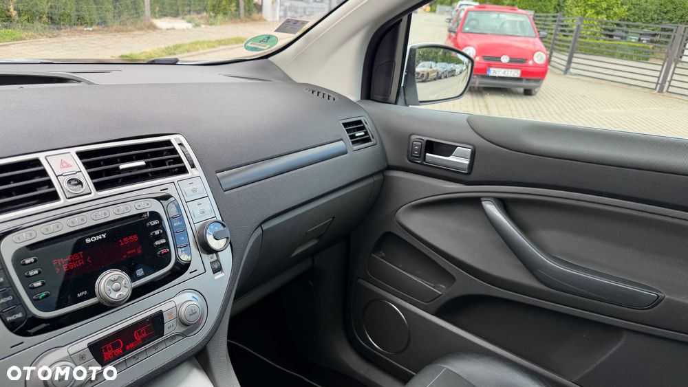 Ford Kuga 2.0 TDCi Titanium - 25