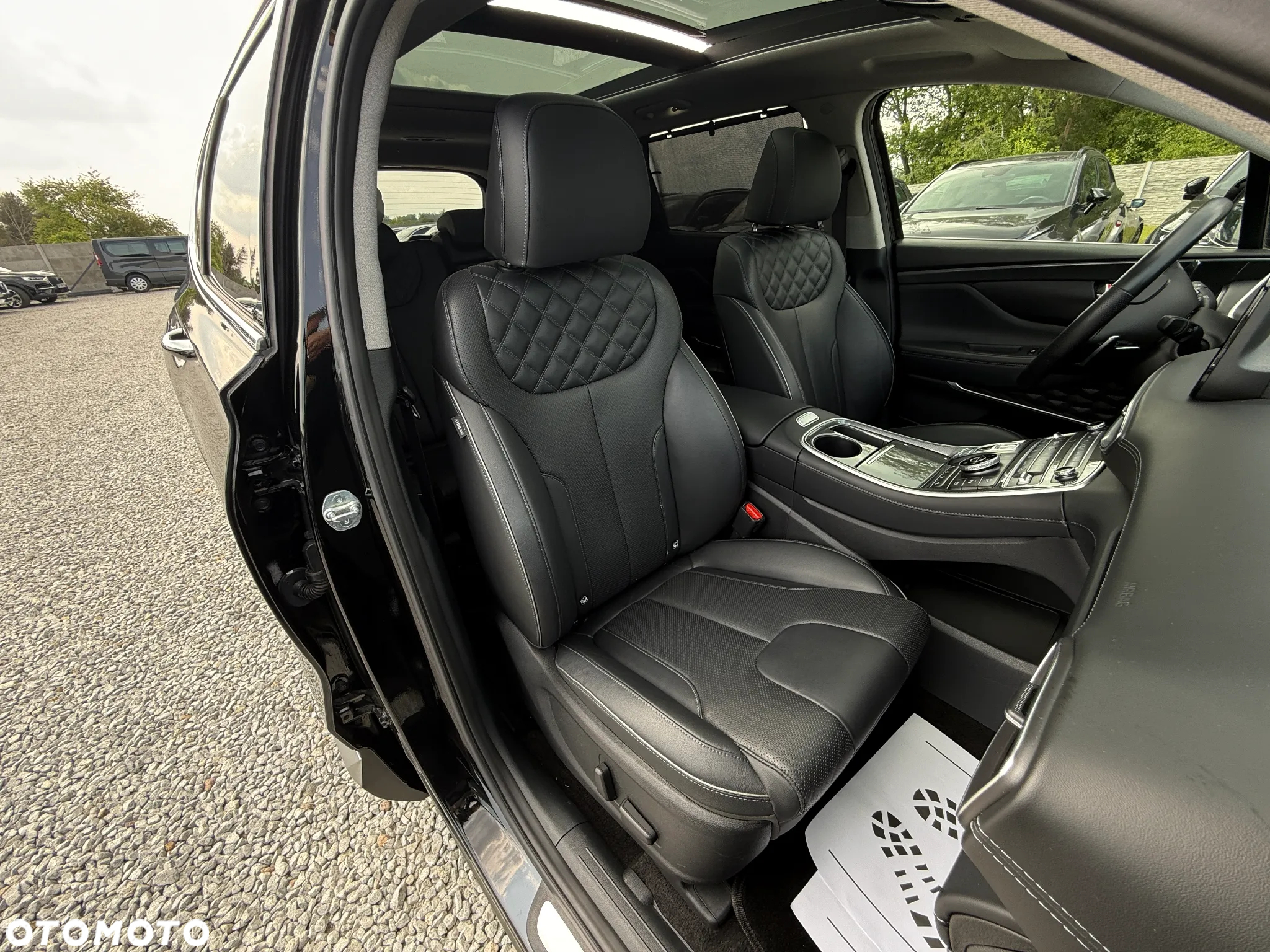 Hyundai Santa Fe 1.6 Plugin-Hybrid 4WD SEVEN Signature - 32
