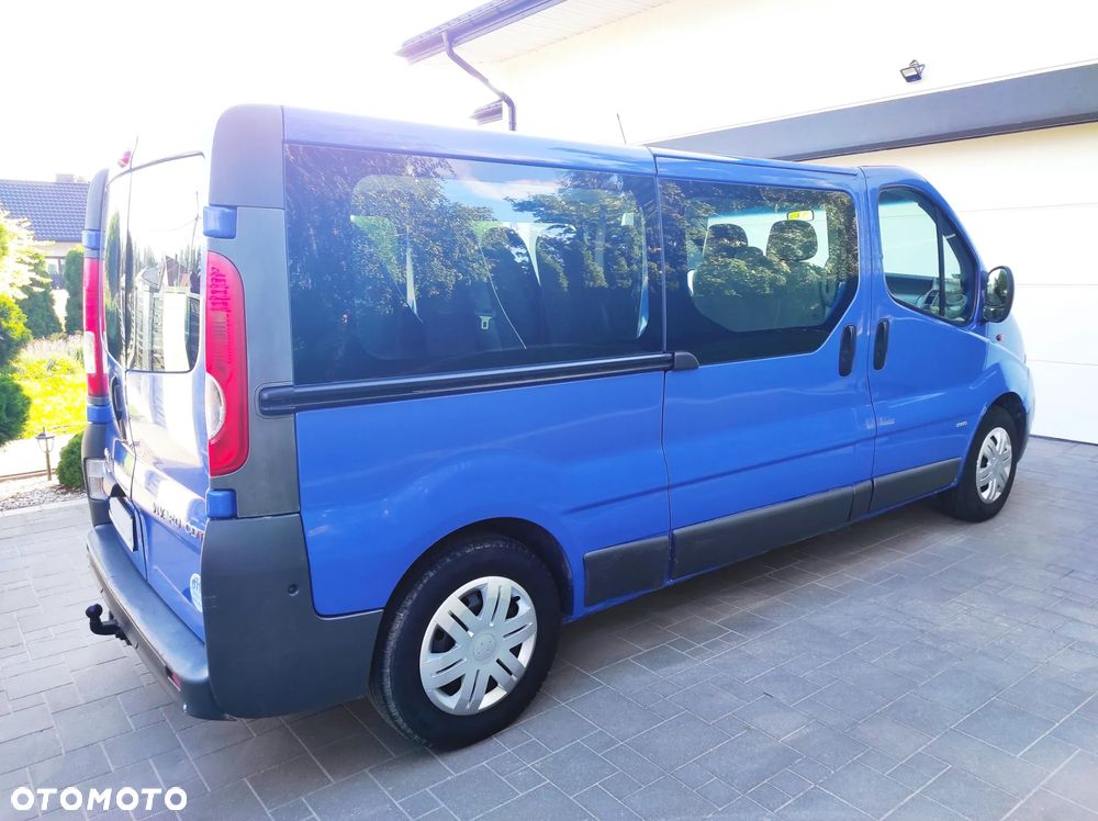 Opel Vivaro L2H1 2.9t - 8