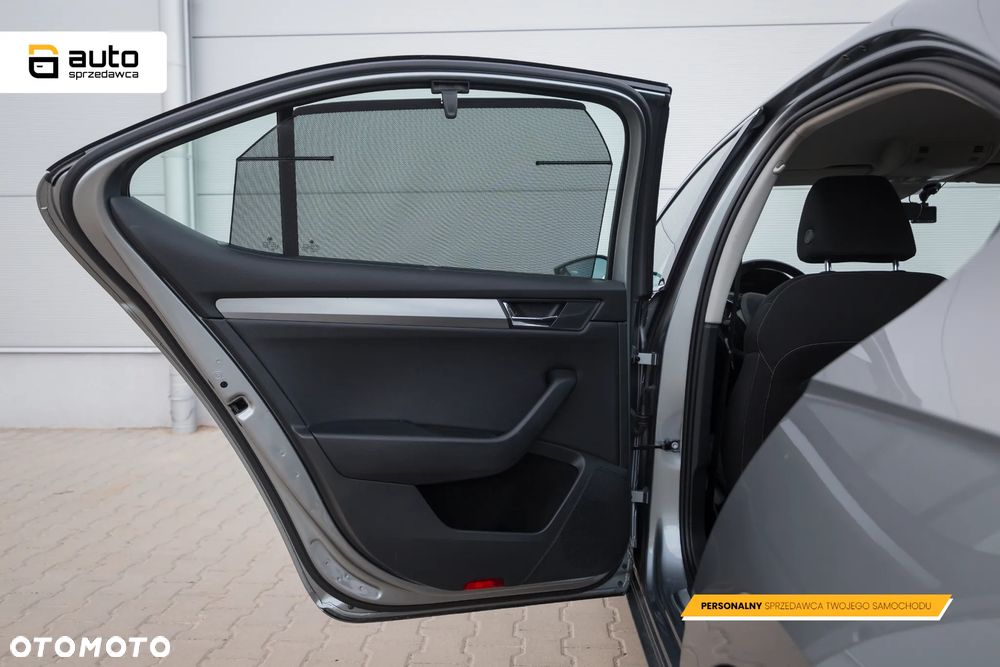 Skoda Superb 2.0 TDI Style DSG - 36