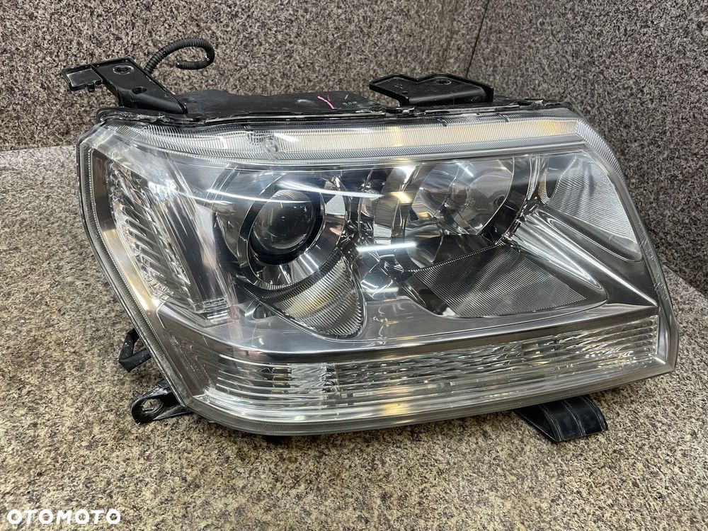 Lampa prawa przednia prawy przod Soczewka H7 Suzuki Grand Vitara 2 II UK - 1