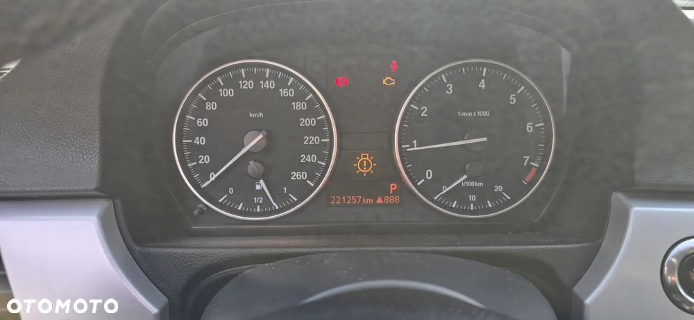 BMW Seria 3 320i - 9