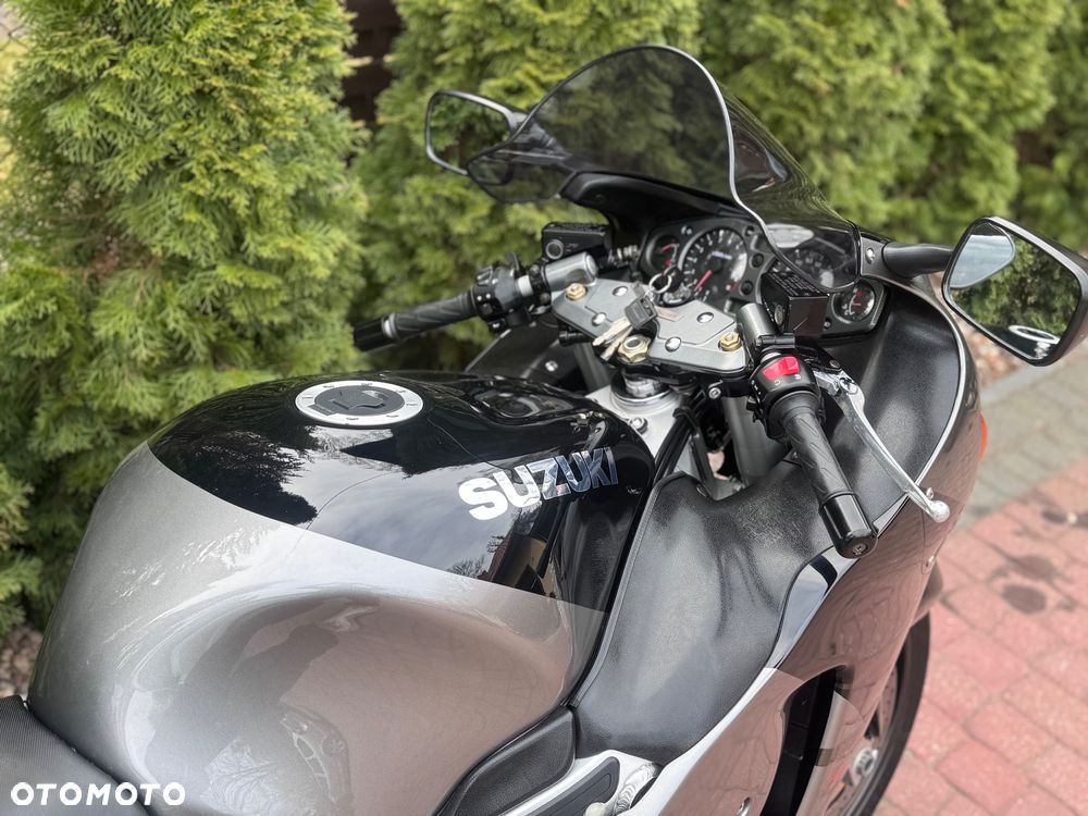 Suzuki GSX-R - 14