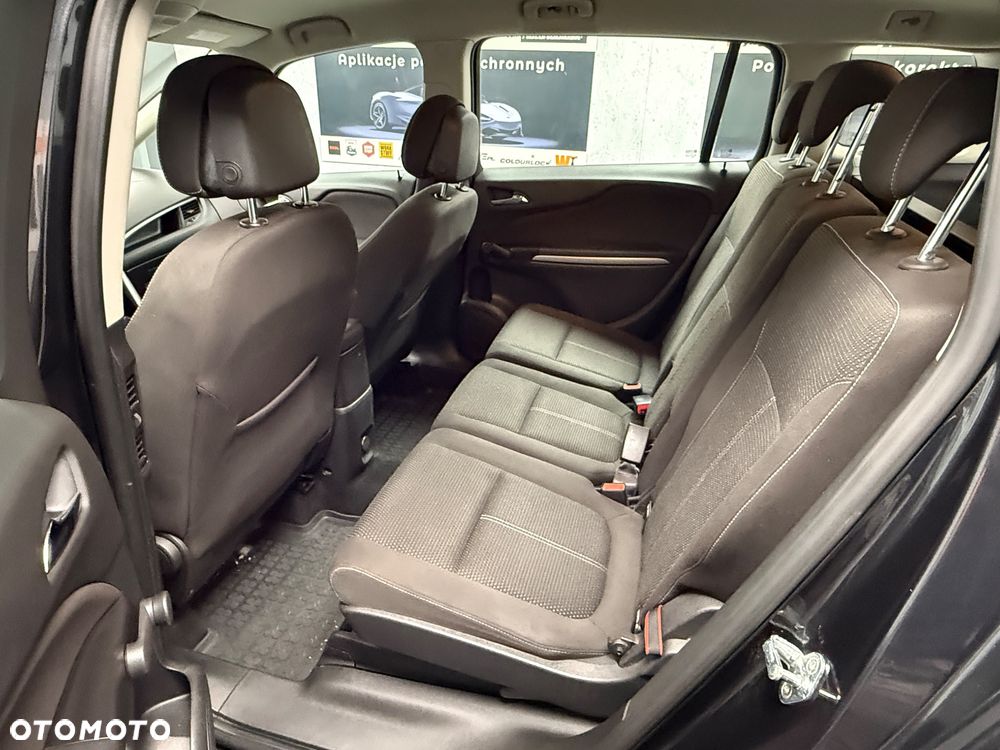 Opel Zafira - 8