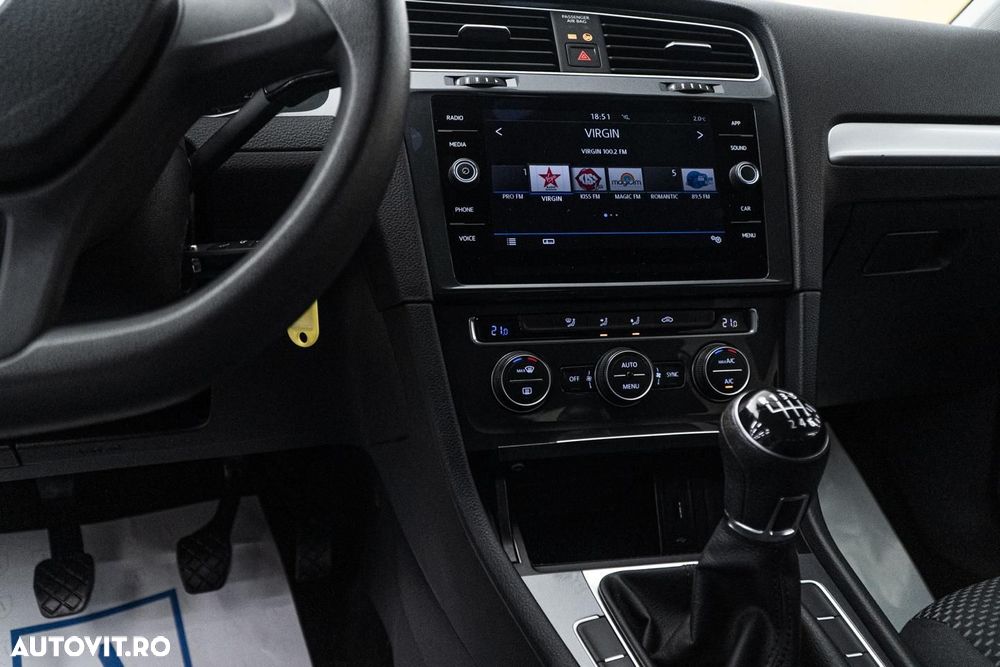 Volkswagen Golf 1.0 TSI BlueMotion Comfortline - 21