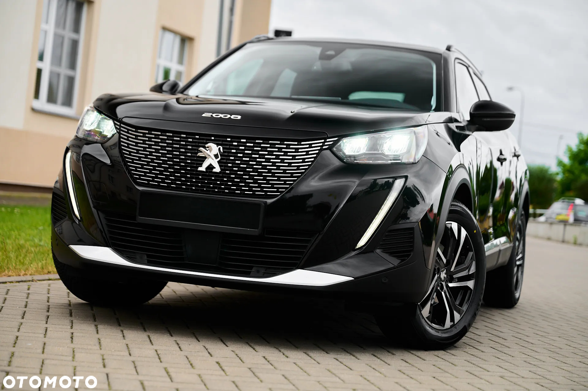 Peugeot 2008 1.5 BlueHDi Allure - 5