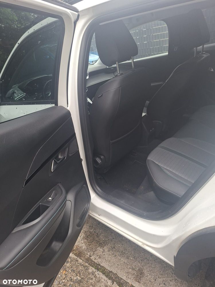 Peugeot 2008 - 14