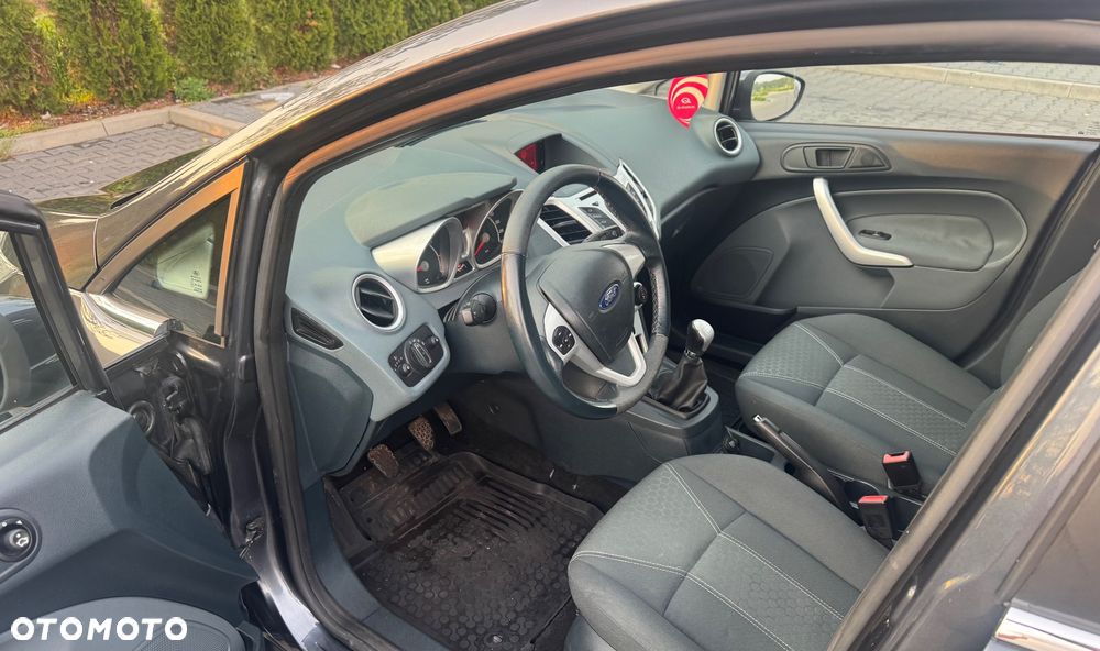 Ford Fiesta 1.25 Titanium - 10