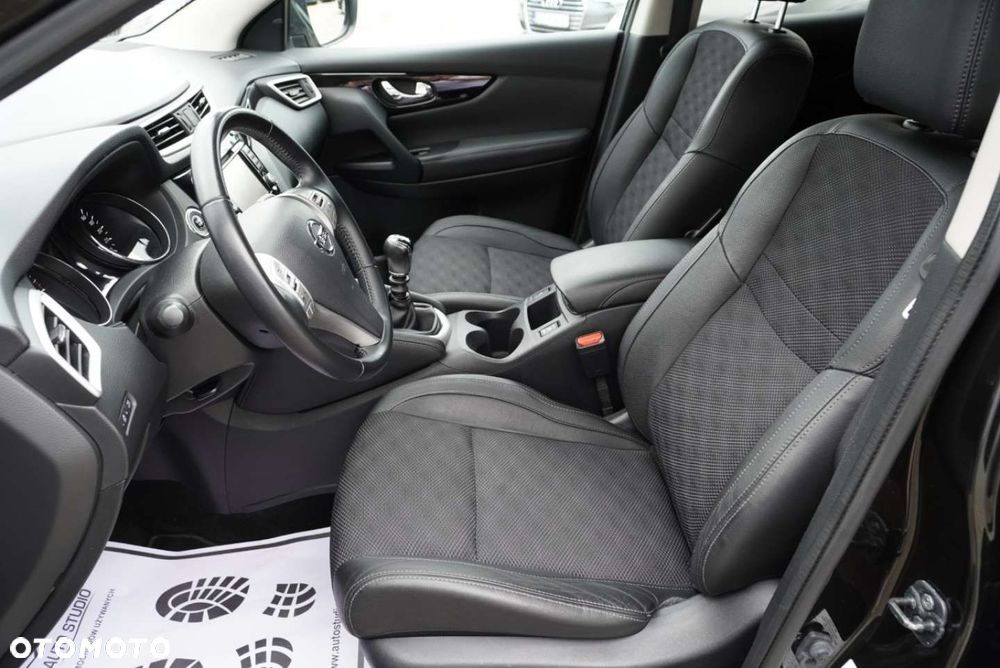 Nissan Qashqai 1.2 DIG-T Tekna EU6 - 10